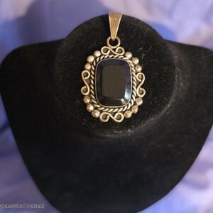 .925 Silver Black Onxy Pendant( 25 Grams Of Digital Total Weight)